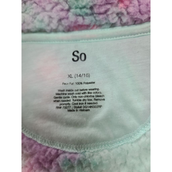 EUC Girls SO 2 piece bundle, sherpa vest 14/16 and a long sleeved shirt size 14 - Picture 4 of 8